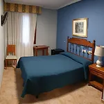 Pineda بيت شباب