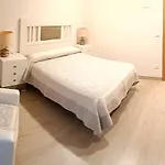 بيت شباب Pineda سيرفيرا دي بيسويرجا