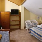 Pineda بيت شباب *