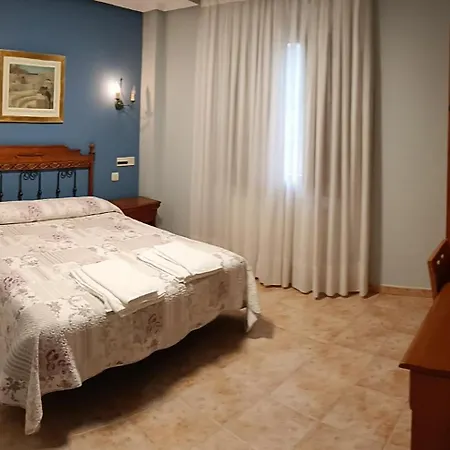 Pineda Хостел *