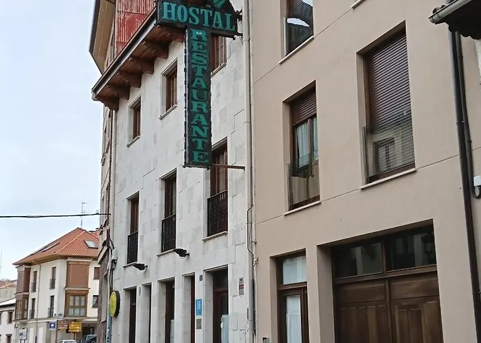 Pineda Хостел *